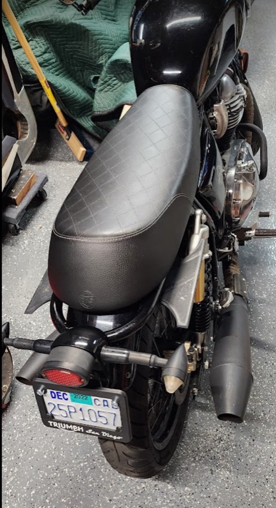 Royal Enfield Interceptor 650 Heybe Konumlandırıcı