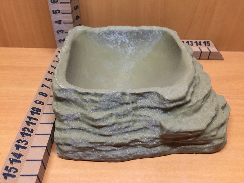 Sürüngen Kabı (Kayalık Görünümlü, Eğimli Kenarlı) görsel 2