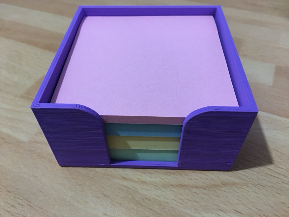 Yapışkanlı Not Kâğıdı Tutucu (76 mm Kare Bloklar İçin)