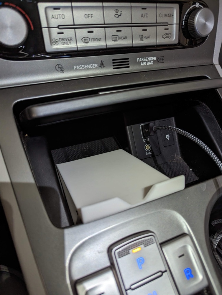 Hyundai Kona EV Telefon Gözü Yükselticisi