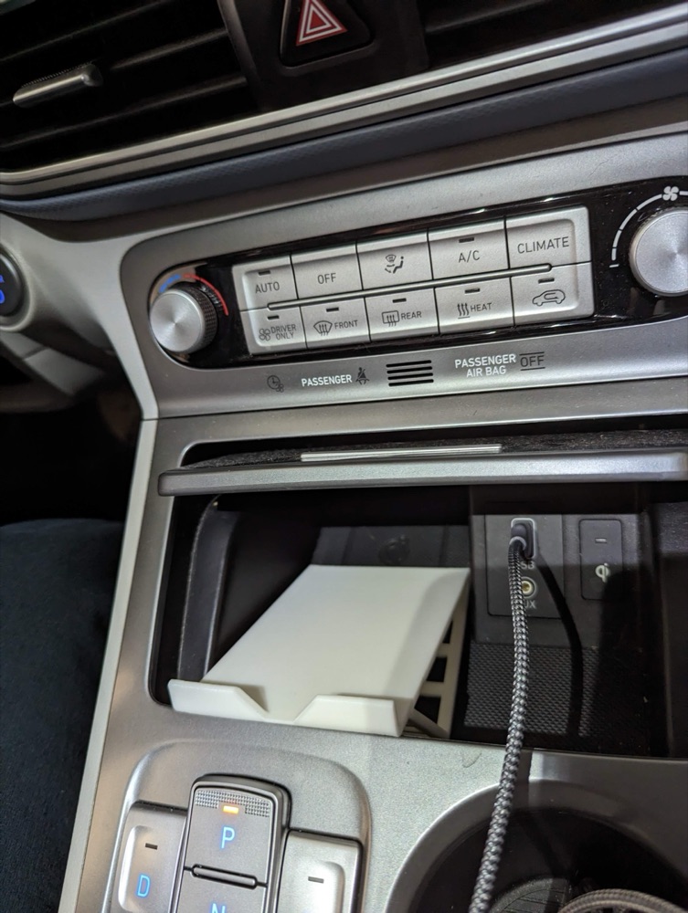 Hyundai Kona EV Telefon Gözü Yükselticisi görsel 2
