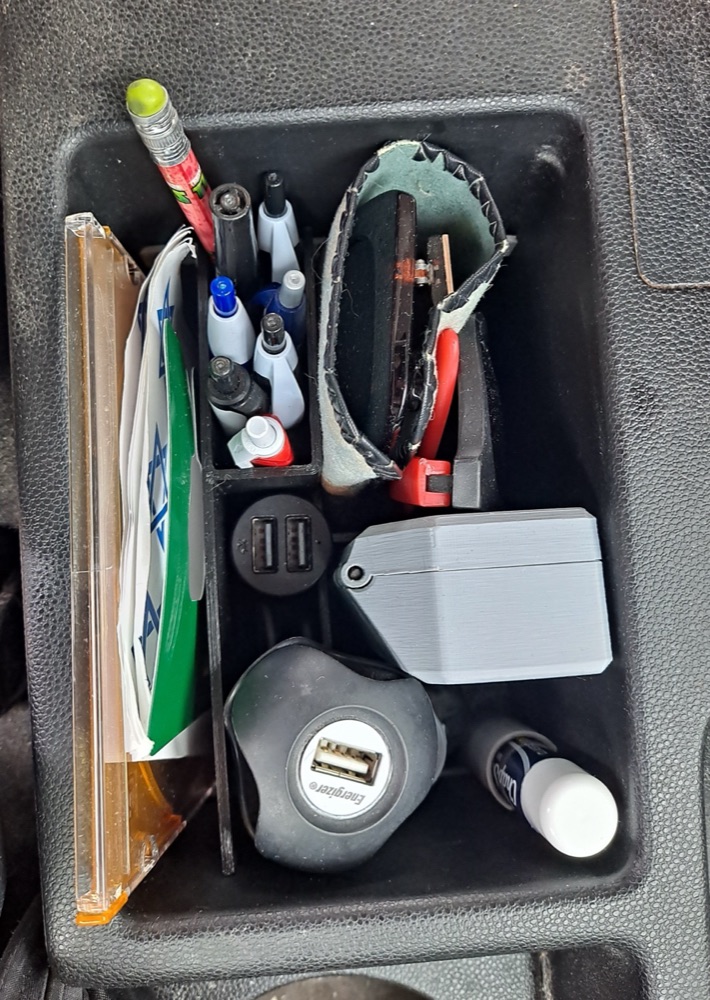 Mazda 5 (2014) Orta Konsol Bölmeli Ayırıcı görsel 4
