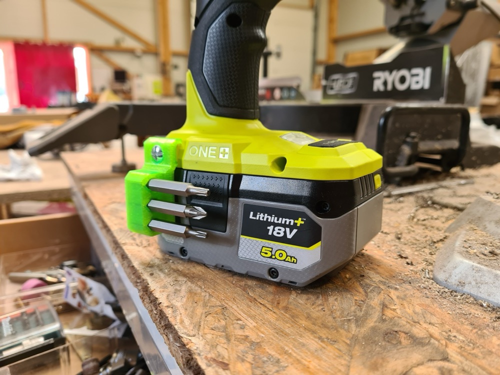 Ryobi Darbeli Tornavida Uç Tutucusu