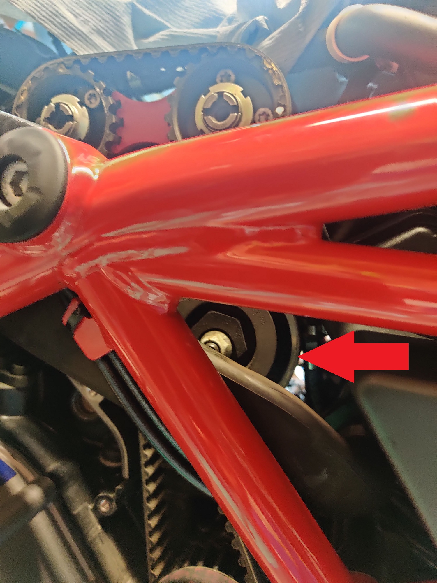 Ducati Multistrada 950 Triger Kayışı Gergi Parçası görsel 2