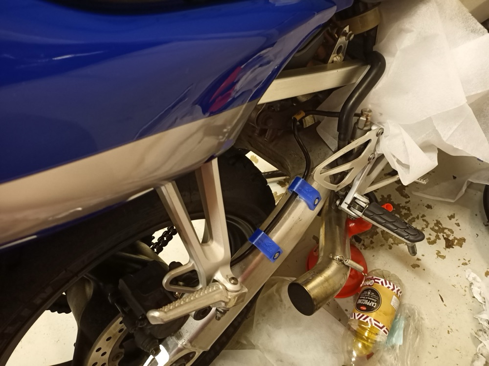 Honda CBR600F4i Arka Fren Hortumu Kılavuzu görsel 2