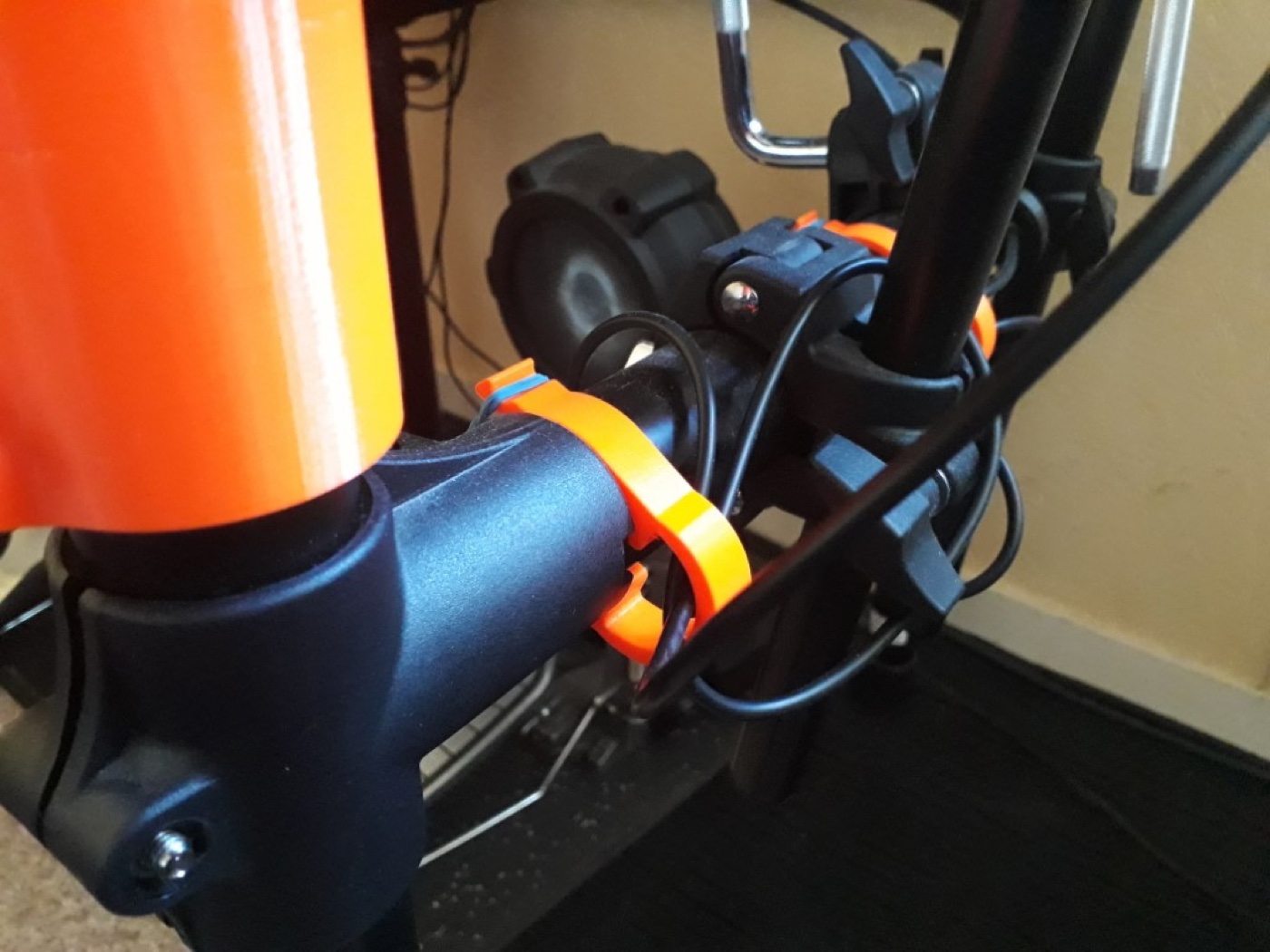Roland TD-25 Kablo Yönetimi Klipsi görsel 2