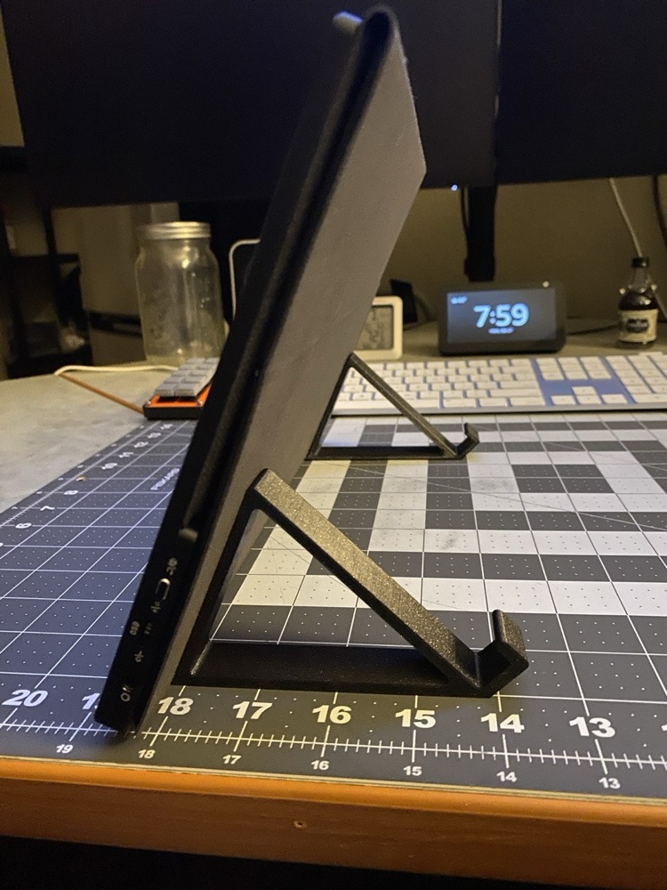 Taşınabilir Monitör Standı (60° ve 45° Eğimli İki Ayak) görsel 3