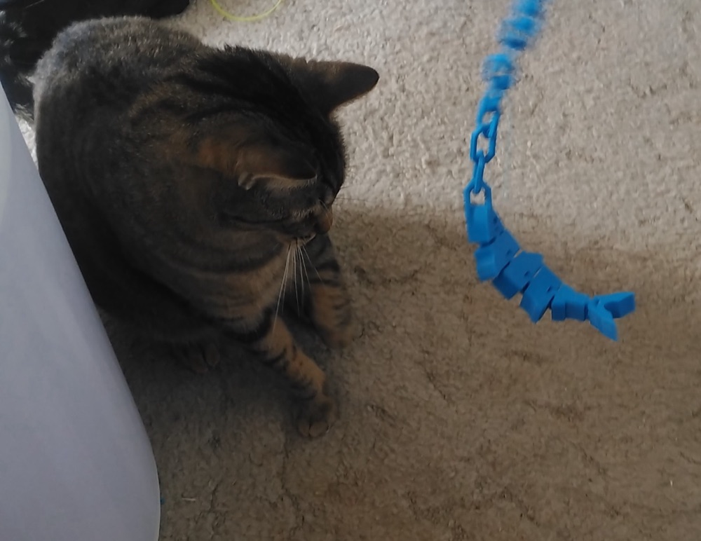 Balıklı Zincir Kedi Oyuncağı (Eklemli Balık ve Saplı Zincir) görsel 3
