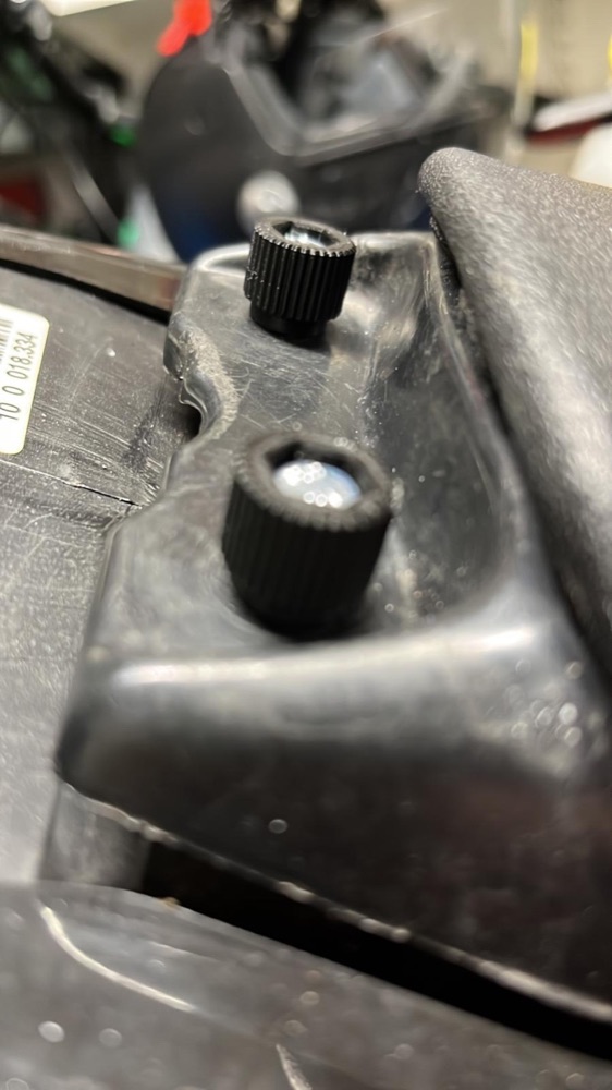 Aprilia/Derbi/Gilera Sele Montaj Topuzu görsel 2