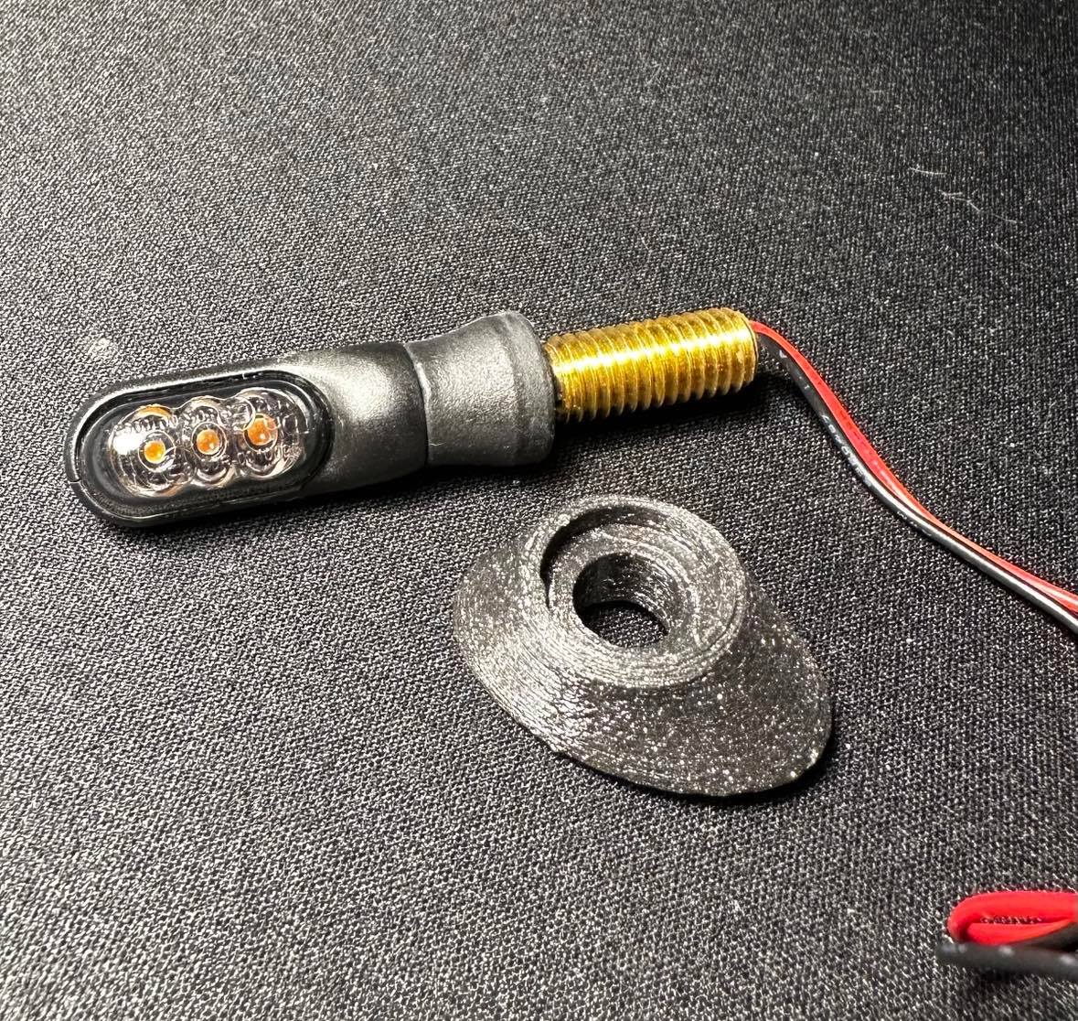 KTM LED Sinyal Lambası Montaj Adaptörü
