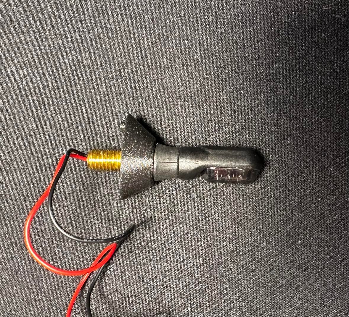 KTM LED Sinyal Lambası Montaj Adaptörü görsel 3