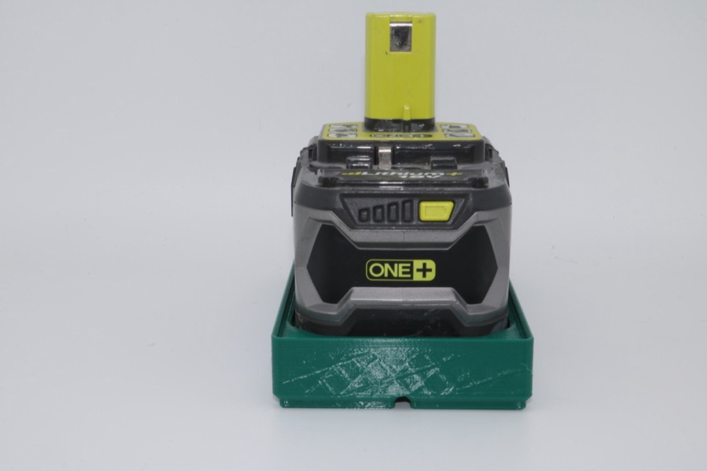 Ryobi ONE+ Gridfinity Batarya Tutucu Tepsisi görsel 3