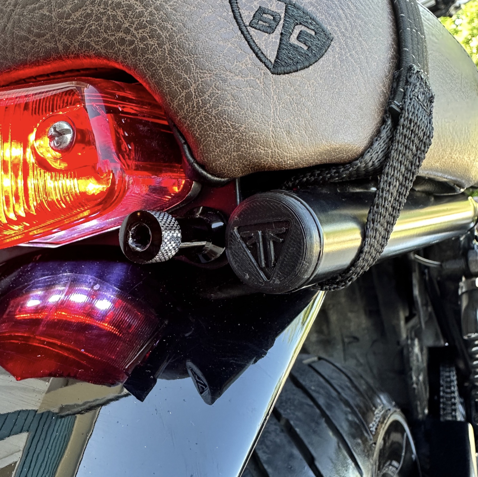 Triumph Bonneville Egzoz Borusu Tapası