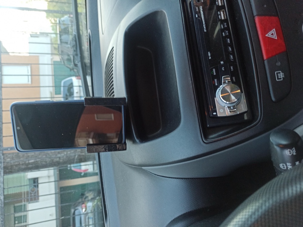 Citroen C1 telefon tutucu görsel 2