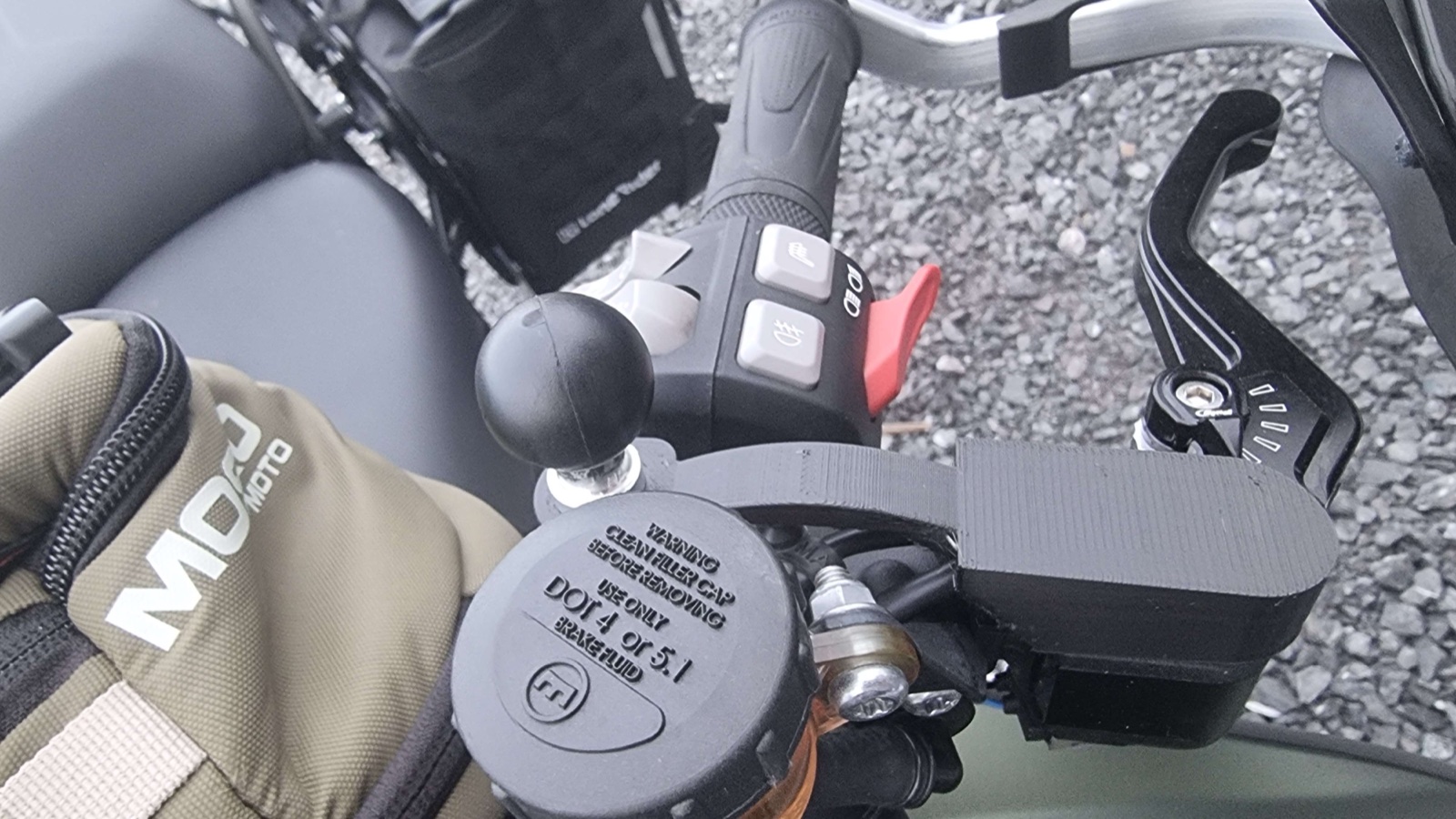 Triumph Tiger 1200 (2022) Debriyaj Kablosu Yönlendirme Kılıfı ⚠️