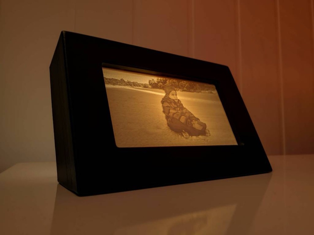 Arkadan Aydınlatmalı Litofan Fotoğraf Çerçevesi (4:3 ve 16:9)