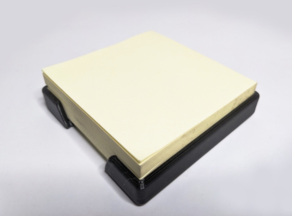 Not Kâğıdı Tutucu (75 mm Kare Bloklar İçin, Kauçuk Ayak Yuvalı)