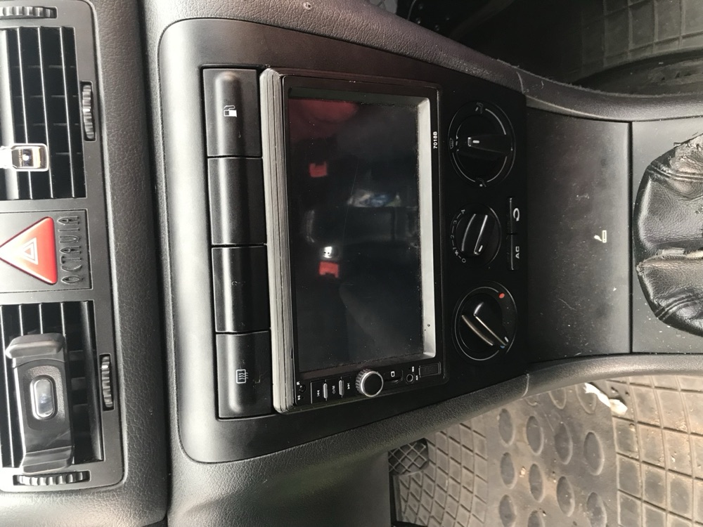 Skoda Octavia I 2DIN Radyo Çerçevesi görsel 2