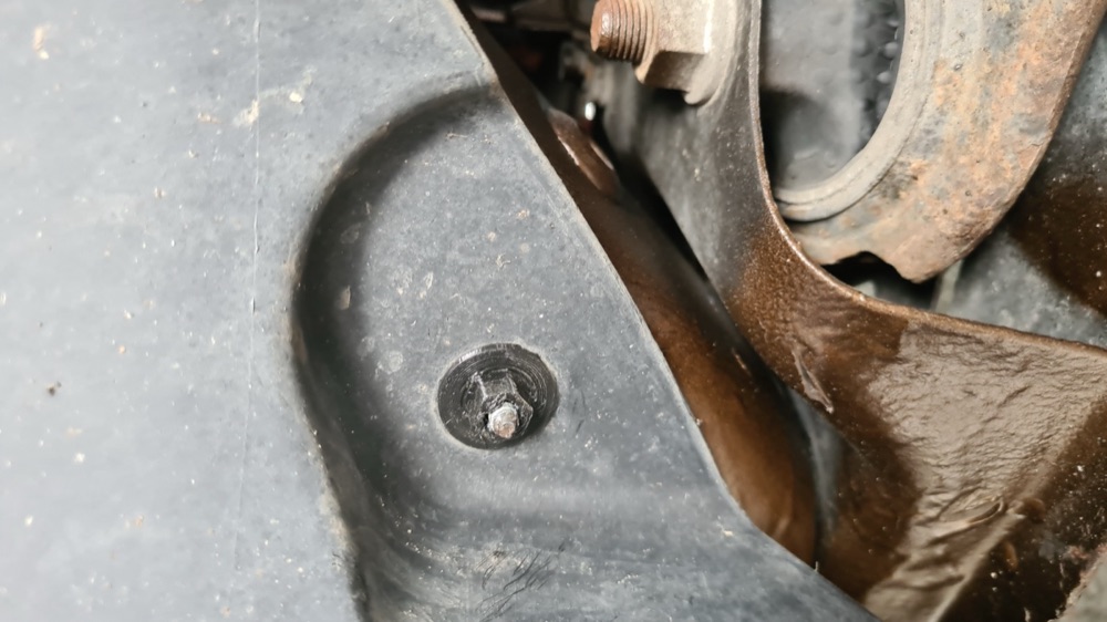 Fiat Tipo Çamurluk Kemeri Plastik Somunu görsel 2