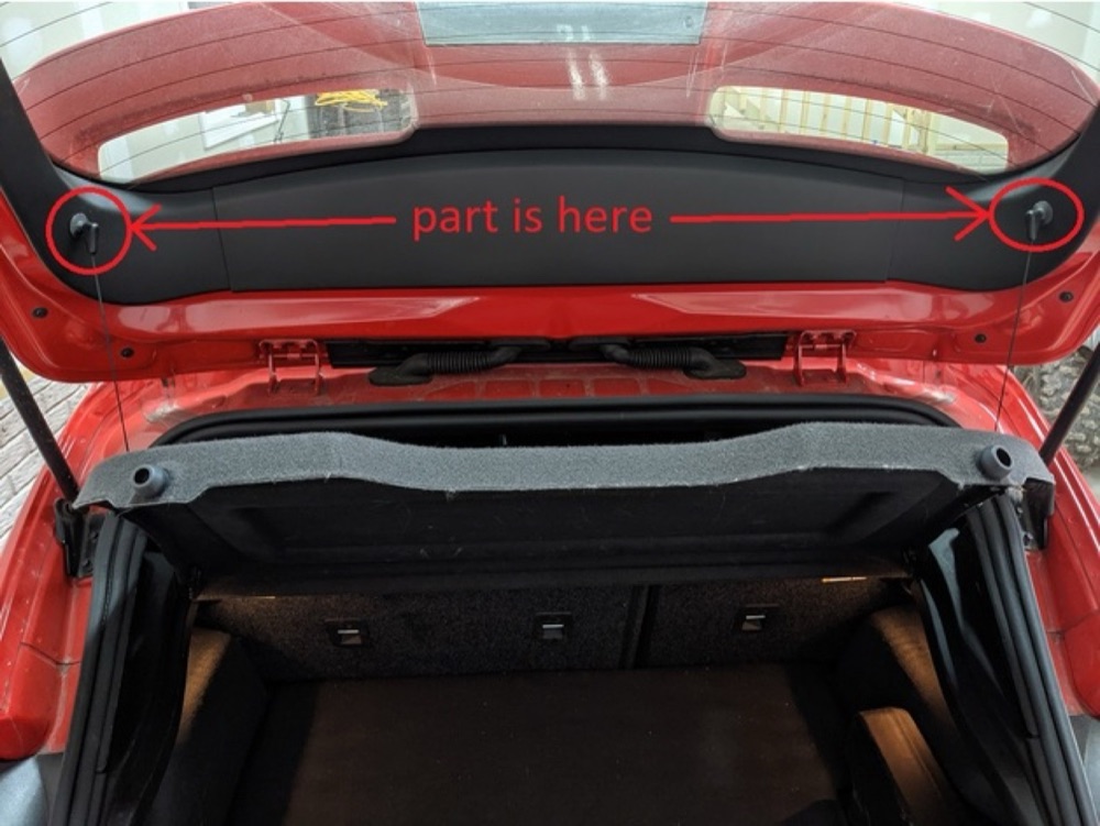 Ford Focus bagaj perdesi tutucu pimi görsel 2