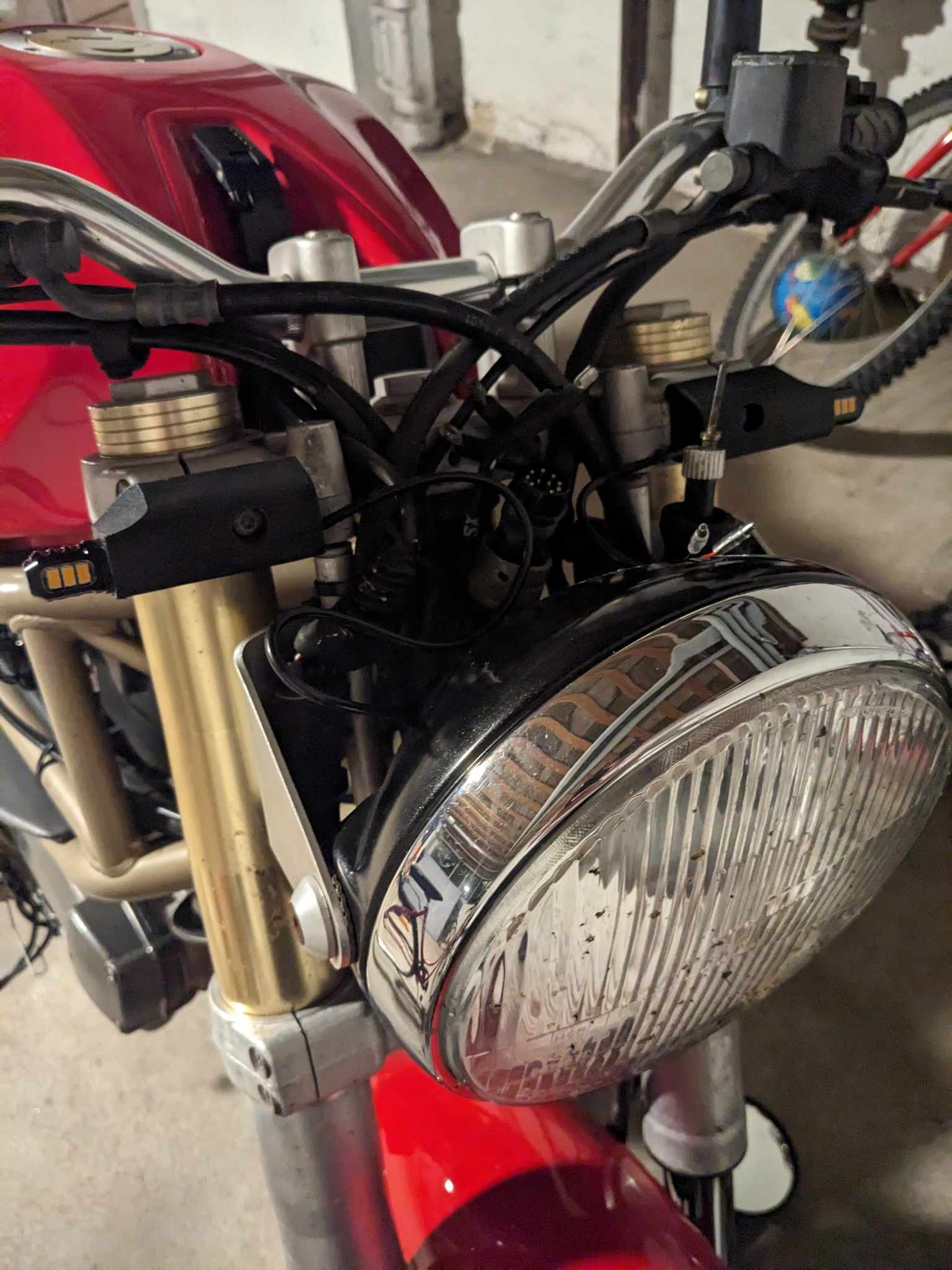 Ducati Monster M600 Sinyal Lambası Tutucusu