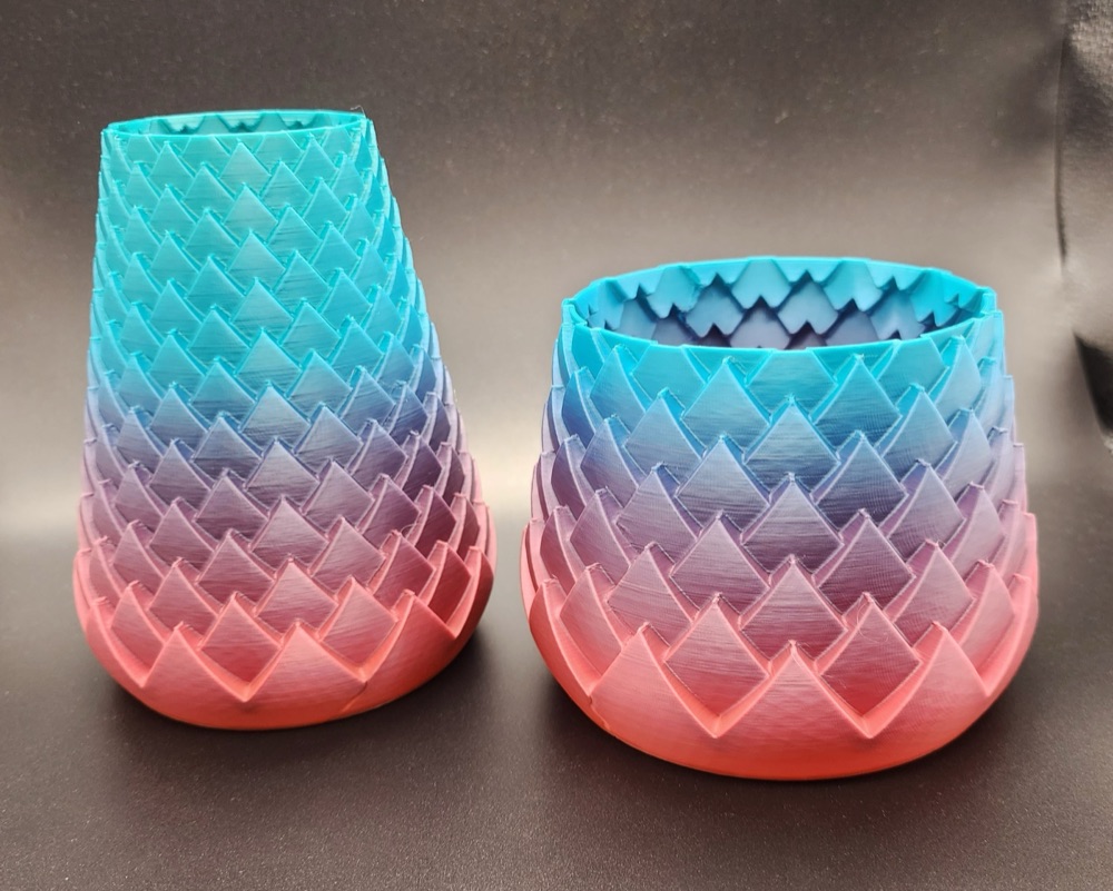 Lotus Yapraklı Spiral Vazo (Yüksek ve Geniş İki Model)