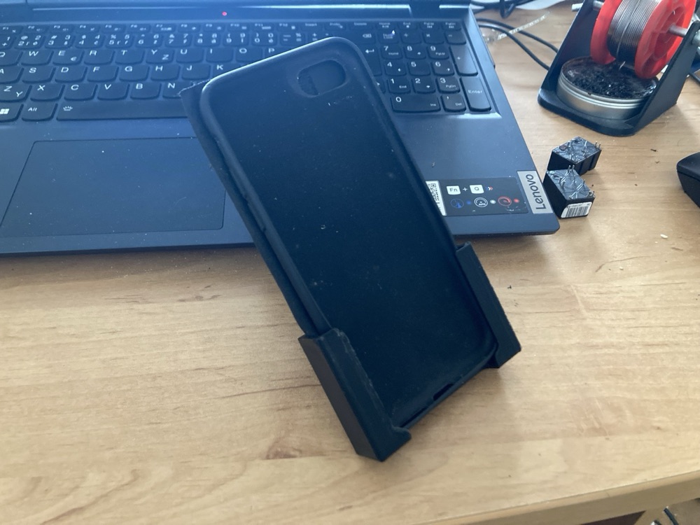 Telefon Tutucu iPhone SE Uyumlu (BMW E36 İçin)