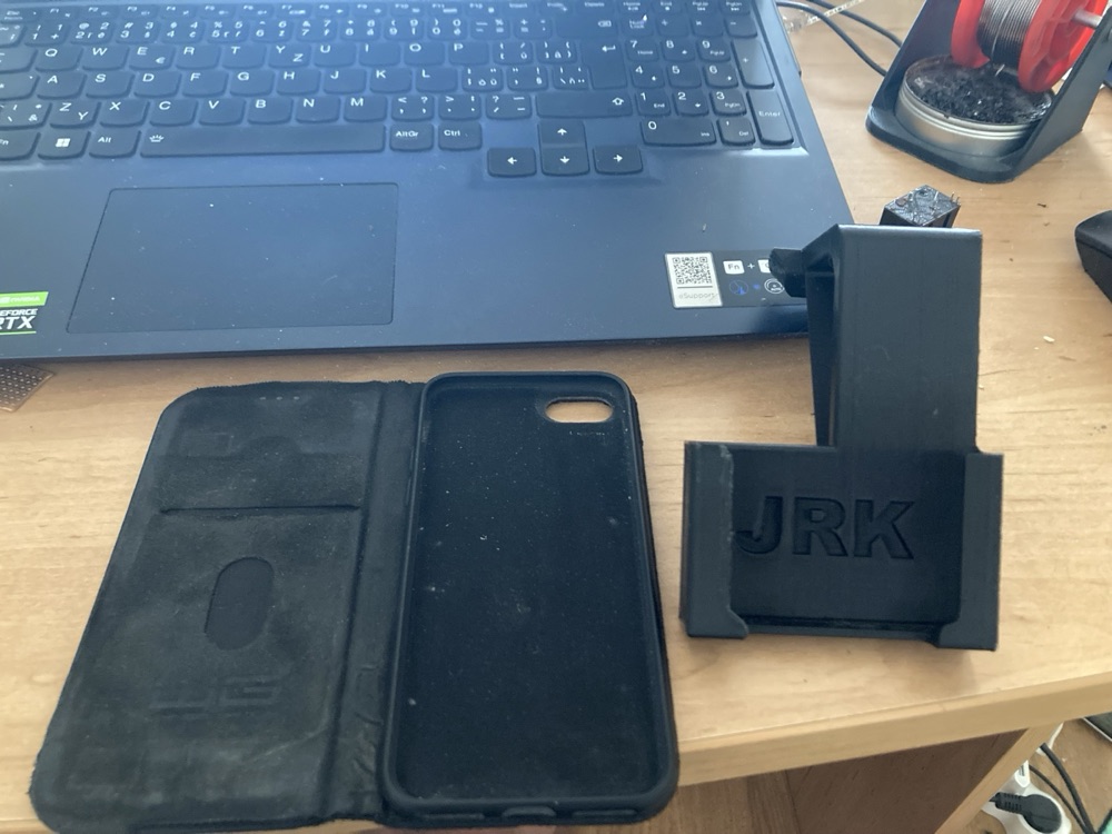 Telefon Tutucu iPhone SE Uyumlu (BMW E36 İçin) görsel 2