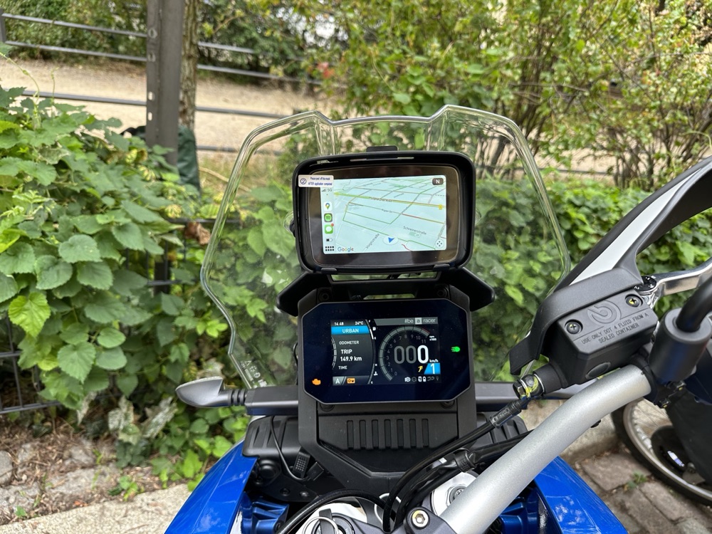 Aprilia Tuareg 660 CarPlay GPS Bar Tutucu