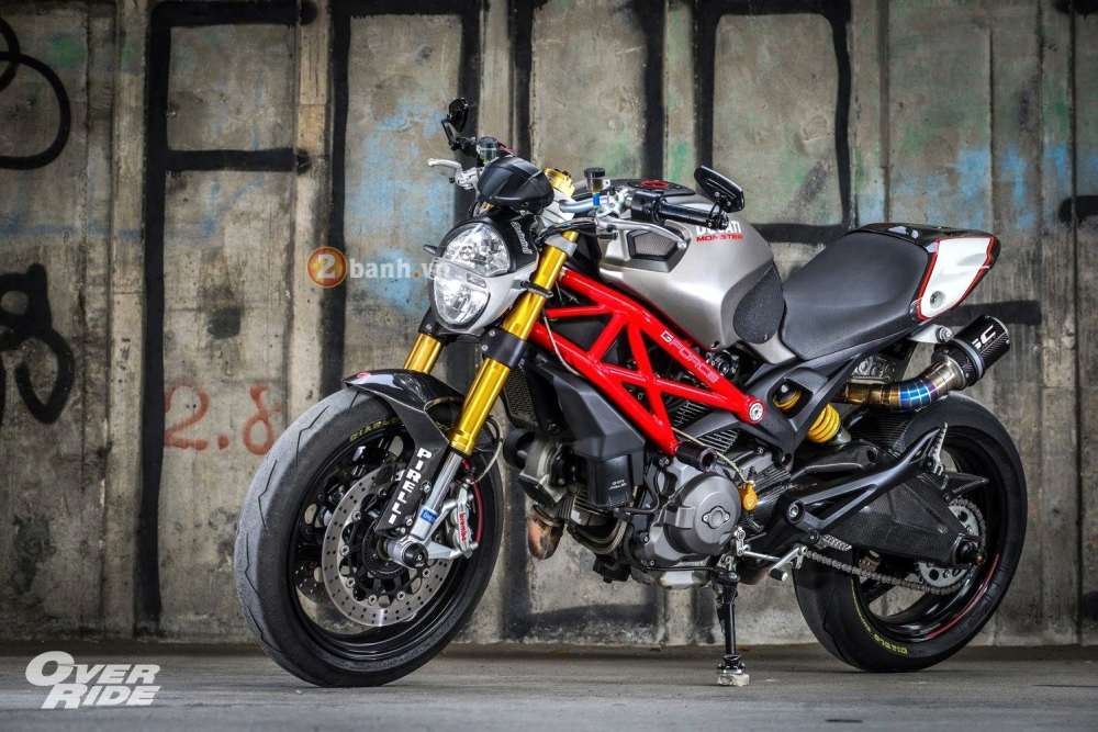 Ducati 795 Motosiklet Silüet Rozeti