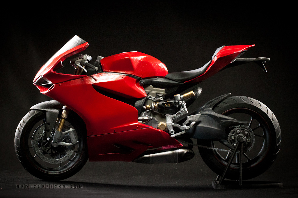 Ducati 1199 Motosiklet Silüet Rozeti görsel 3