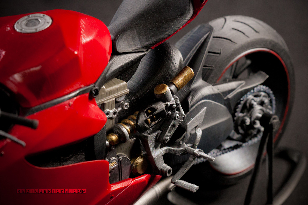 Ducati 1199 Motosiklet Silüet Rozeti görsel 4