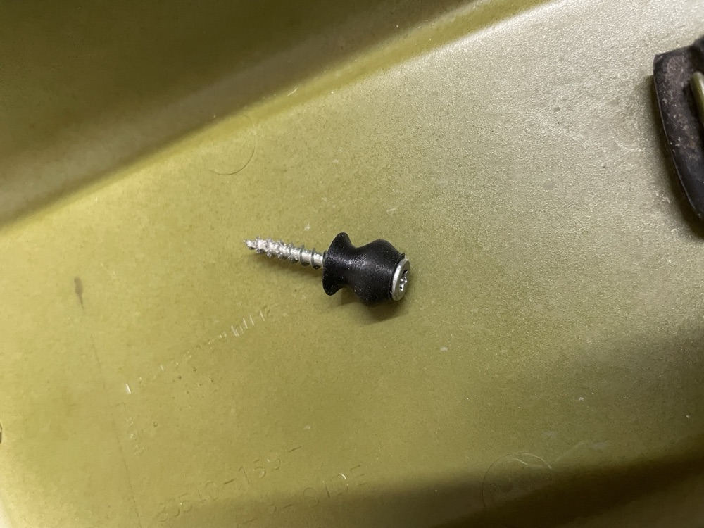 Honda CY50 / CY80 Yan Kapak Onarım Pimi görsel 2