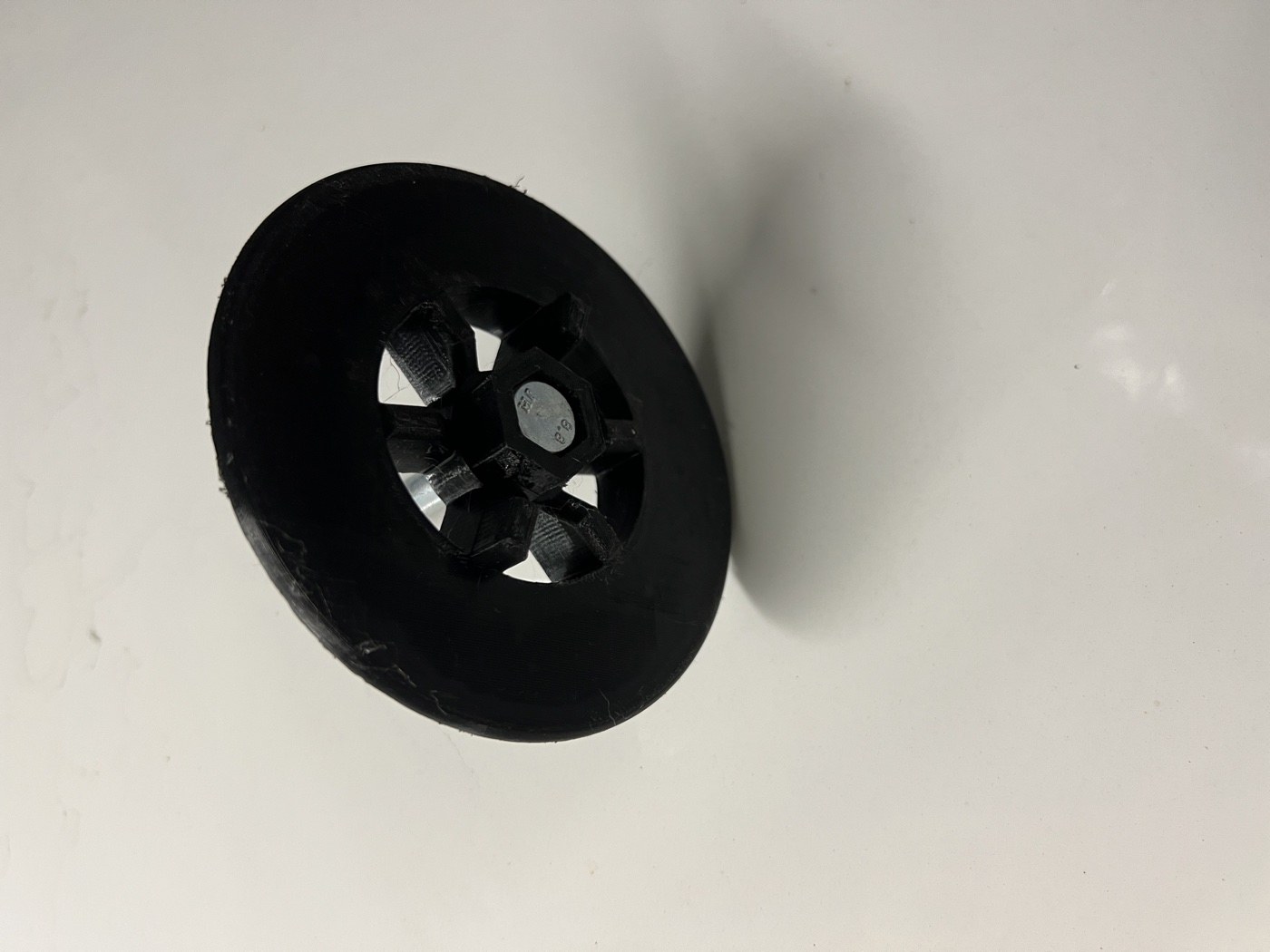 Kia Soul Yedek Lastik Sabitleme Braketi görsel 2