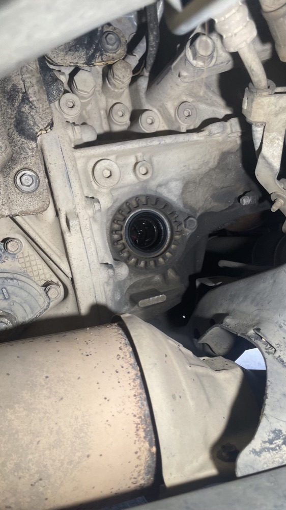 Subaru Aks Keçesi Çakma Aparatı (35x50x9) görsel 3