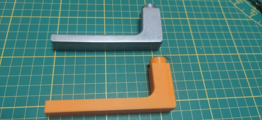 Klasik Kapı Kolu Yedek Parçası (M5 × 7 Vidalı, 110 mm)