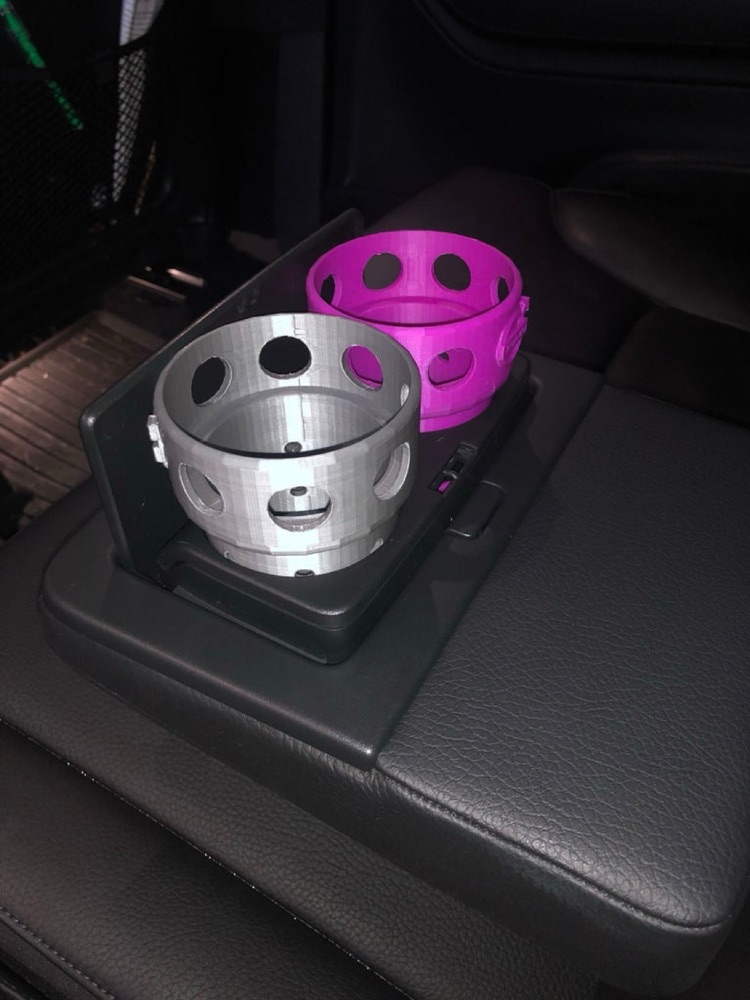 Volvo XC90 Arka Bardaklık Adaptörü (89 x 83 x 81 mm) görsel 4