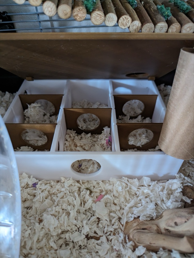 Hamster Sığınağı (Çok Bölmeli, Kayar Duvarlı, Kapaklı)