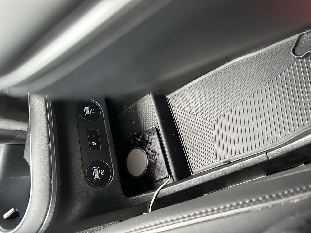 Hyundai Ioniq 5 Orta Konsol MagSafe Tutucusu