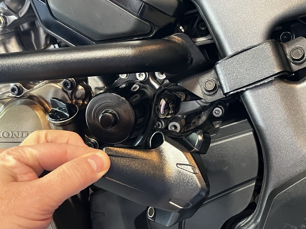 Honda CRF1000 Africa Twin Kablo Kapağı (2017) görsel 2