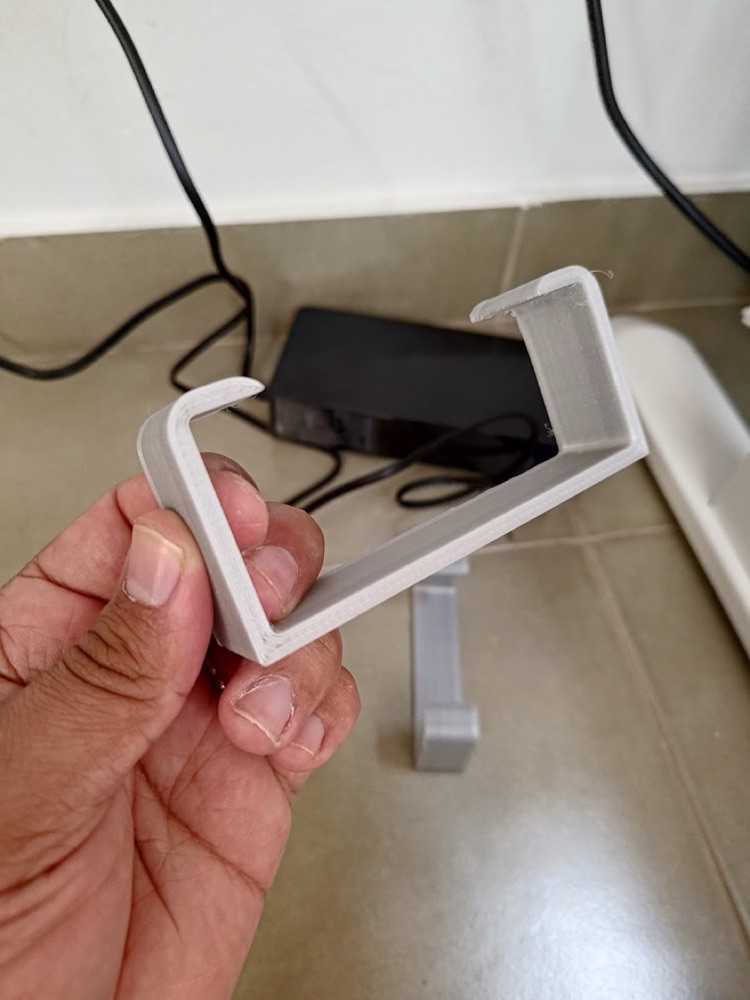 Samsung Odyssey G9 Masa Altı Güç Adaptörü Tutucusu görsel 2