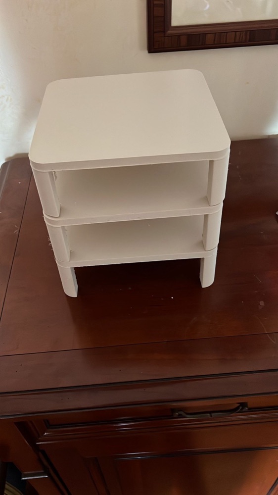 Sade Monitör Yükselticisi (Kare Tablalı, 210 × 210 mm)
