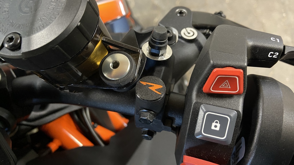 KTM R Serisi Ayna Deliği Tapası görsel 2