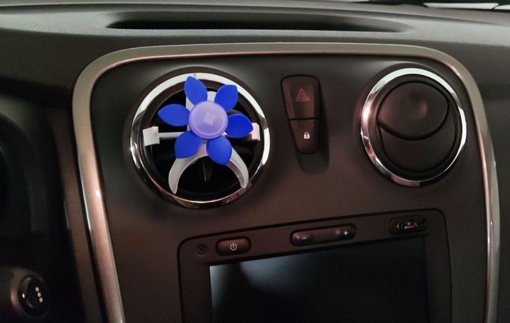 Dacia Logan Klima Parfüm Tutucu