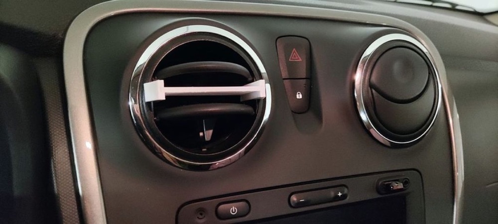 Dacia Logan Klima Parfüm Tutucu görsel 2