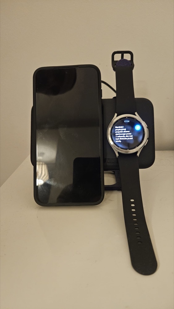 Çift Şarj Altlığı Standı (Telefon ve Akıllı Saat İçin)