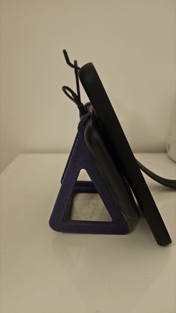 Çift Şarj Altlığı Standı (Telefon ve Akıllı Saat İçin) görsel 2