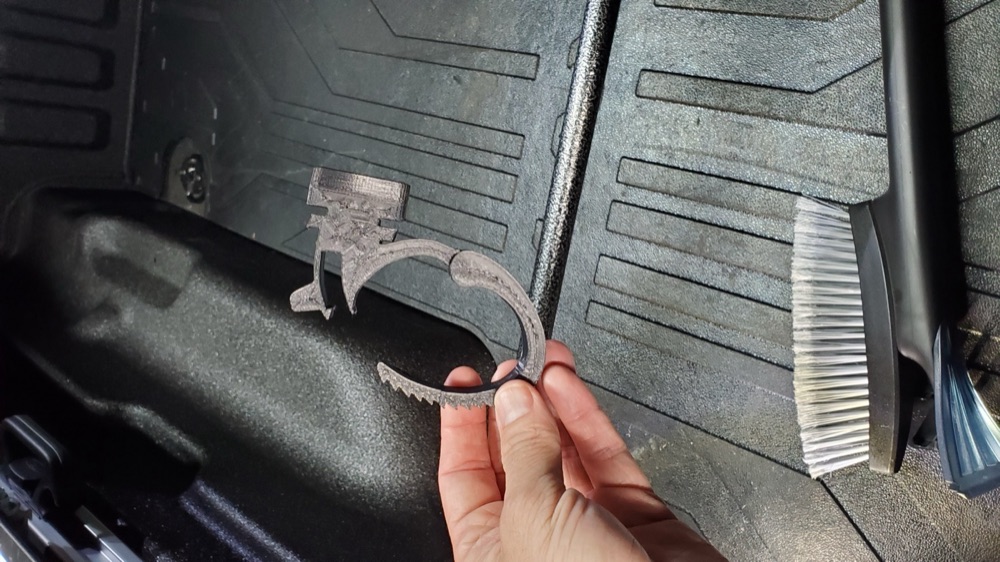 Ford Maverick kar fırçası klipsi