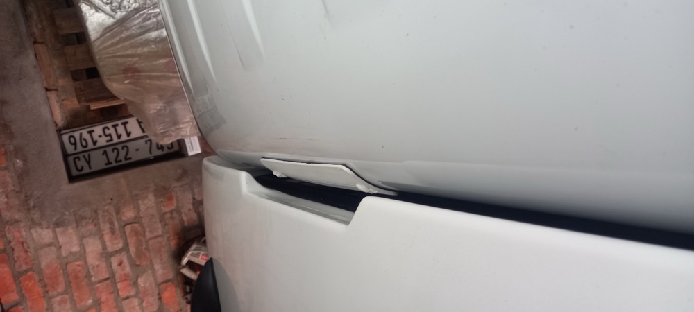 2017 Ford Ranger Üçüncü Pozisyon Sinyal Kapağı Adaptörü görsel 2