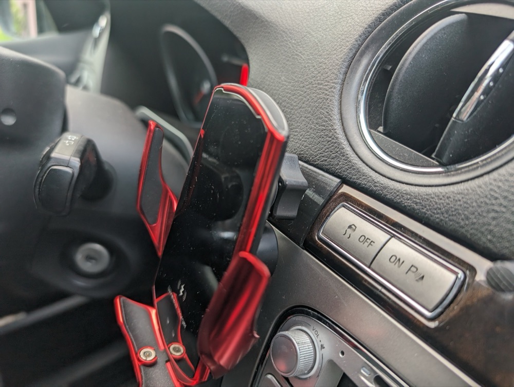 Ford Galaxy Telefon Tutucu Bağlantı Noktası görsel 2